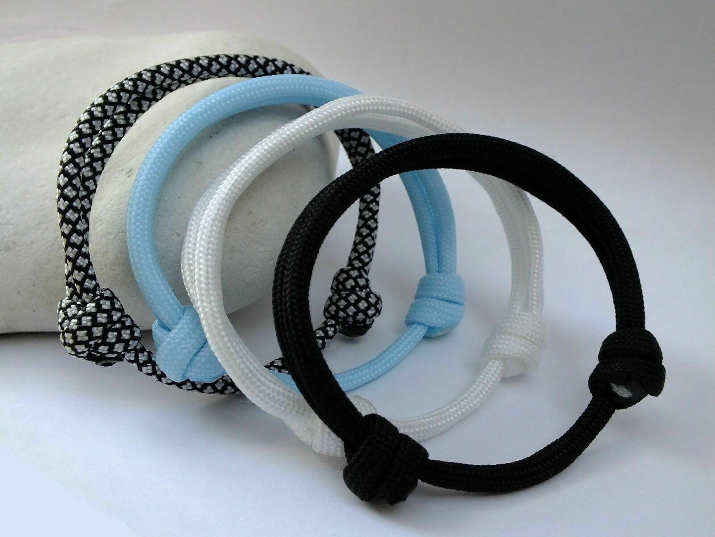 Unisex Adjustable 550 Paracord Bracelet - (#033) Kitten